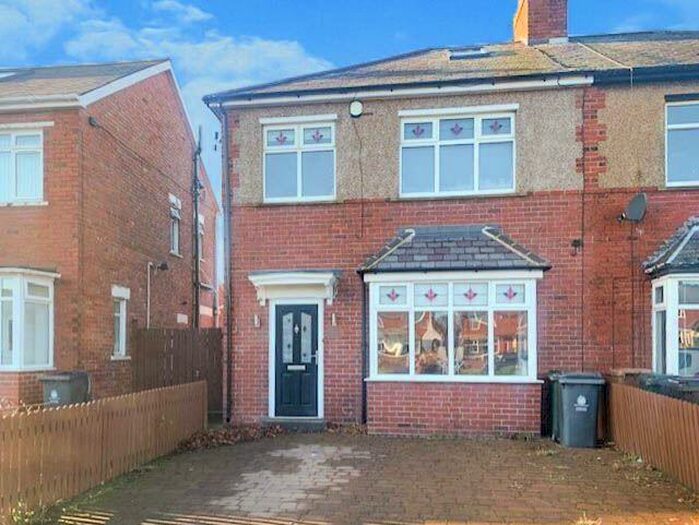 3 Bedroom Semi-Detached House To Rent In Brampton Place, North Shields, Tyne And Wear, NE29
