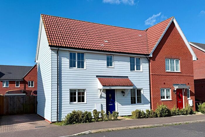 3 Bedroom Semi-Detached House For Sale In Larch Way, Red Lodge, Bury St. Edmunds, IP28