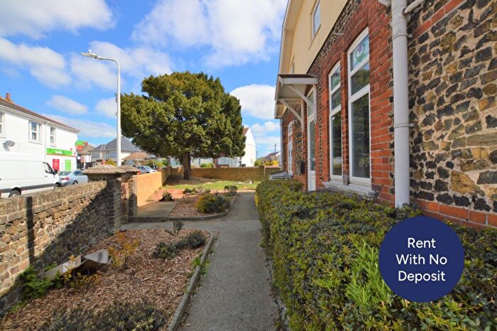 1 Bedroom Flat To Rent In Margate Road, Ramsgate, Kent, CT12