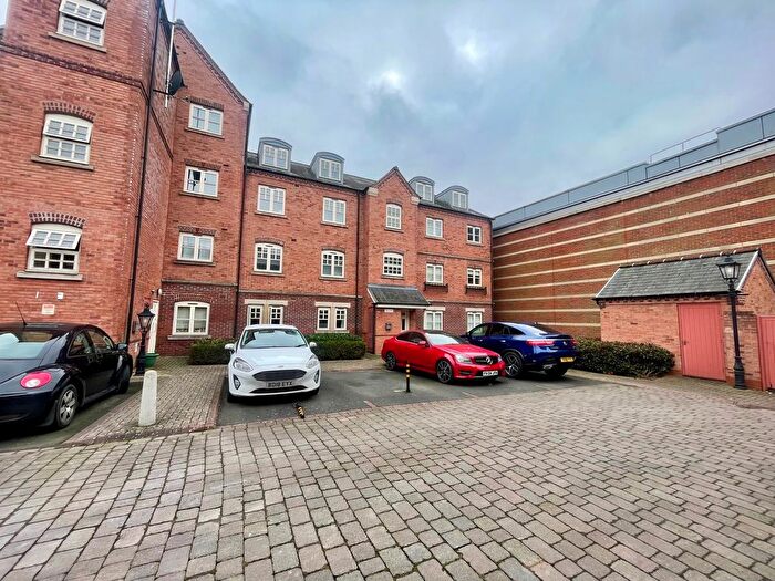 2 Bedroom Flat To Rent In Friar Court, Friar Street, Worcester, WR1