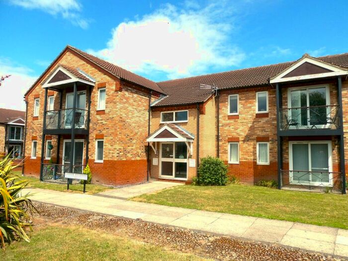 2 Bedroom Flat To Rent In Lakeside Boulevard, Lakeside, Doncaster, DN4