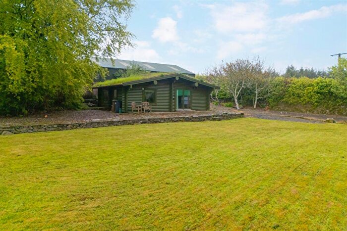 2 Bedroom House For Sale In Auchterhouse, Dundee, DD3