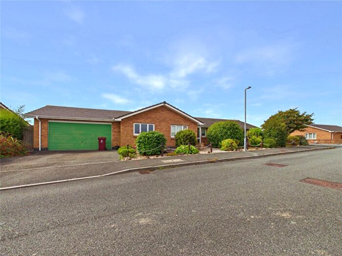 4 Bedroom Bungalow For Sale In Skomer Drive, Milford Haven, Steynton, Pembrokeshire, SA73