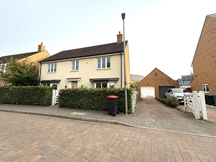 4 Bedroom House To Rent In Trafalgar Drive, Brooklands, Milton Keynes, MK10