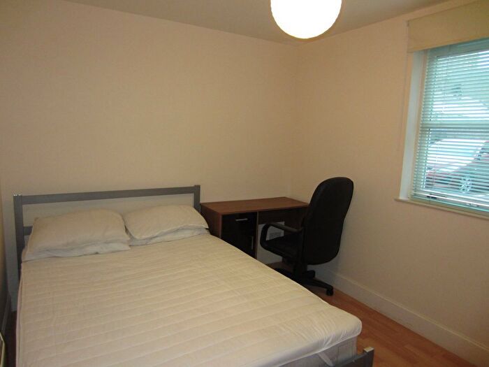 2 Bedroom Flat To Rent In Crown Street, Aberdeen, AB11