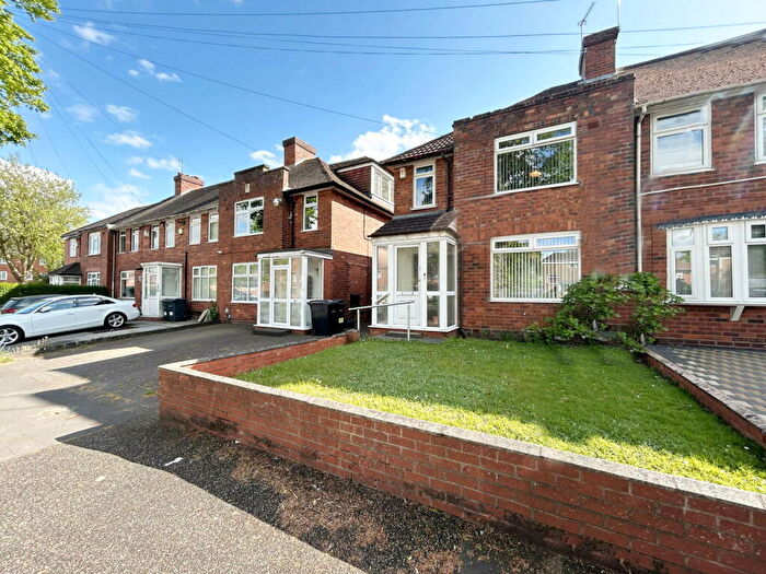 3 Bedroom End Of Terrace House For Sale In Lakey Lane, Hall Green, B28