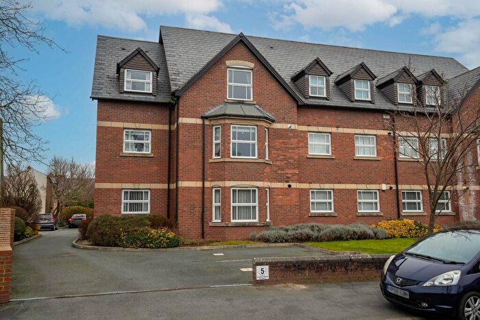 2 Bedroom Apartment To Rent In Abbotts Court, Eversley Park, Chester, CH2