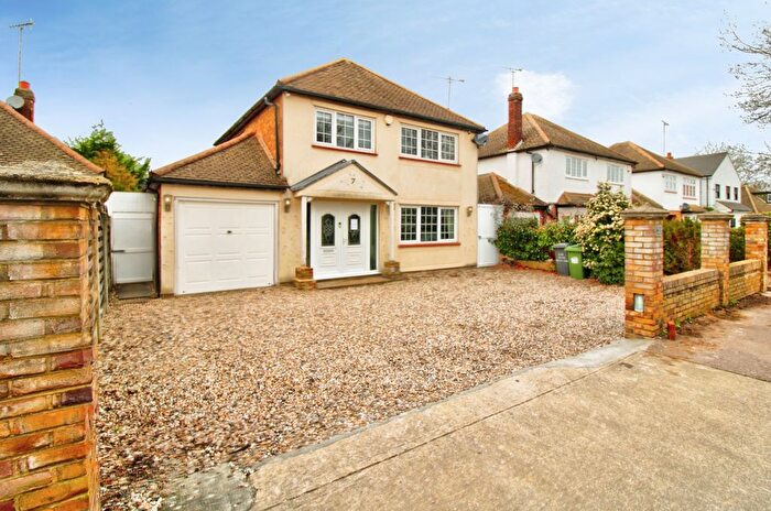 3 Bedroom Detached House For Sale In Great Nelmes Chase, Hornchurch, RM11