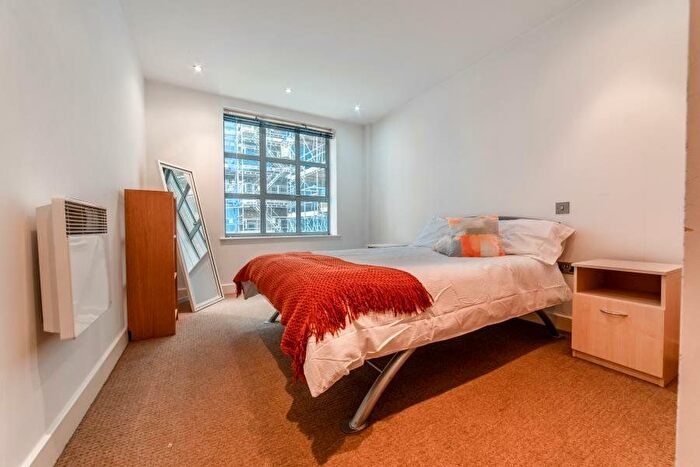 2 Bedroom Flat To Rent In Broad Street, Nottingham, Nottinghamshire, NG1