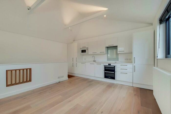 1 Bedroom House To Rent In Barnsbury Terrace, Barnsbury, London, N1