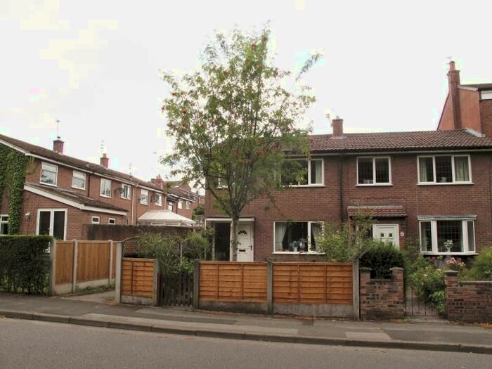 3 Bedroom Semi-Detached House To Rent In 42 Westminster Road, Macclesfield SK10