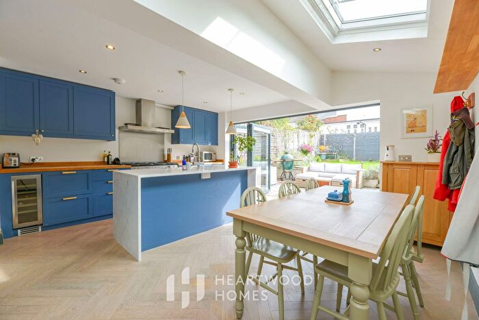 3 Bedroom Semi-detached House For Sale In Alma Road, St Albans, AL1