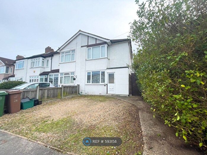 3 Bedroom End Of Terrace House To Rent In Conrad Drive, Worcester Park, KT4