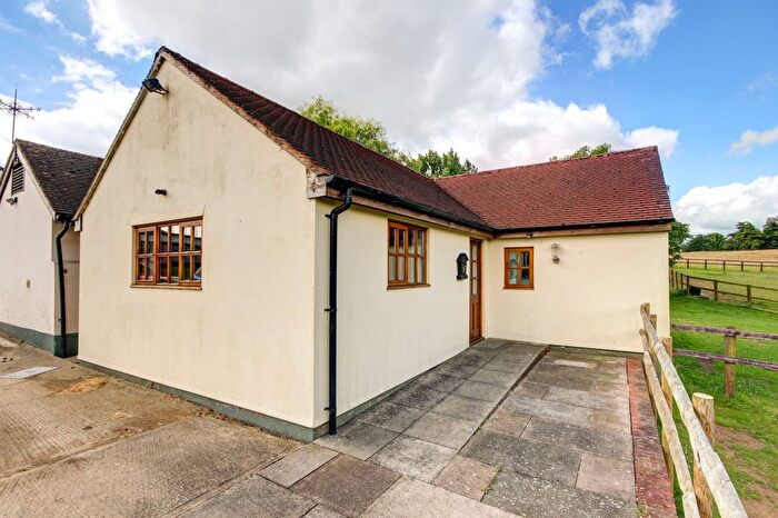 2 Bedroom Bungalow To Rent In Cods Hill, Beenham, Reading, RG7