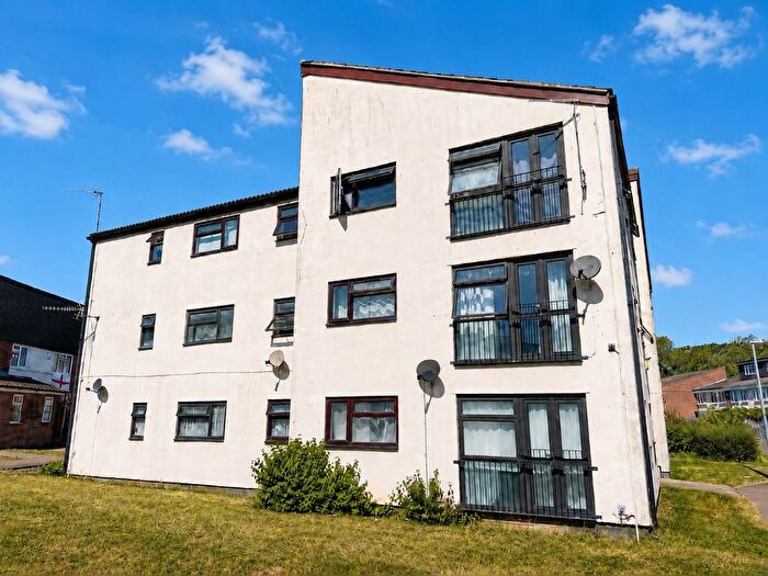 1 Bedroom Flat To Rent In Little Cattins, Harlow, CM19