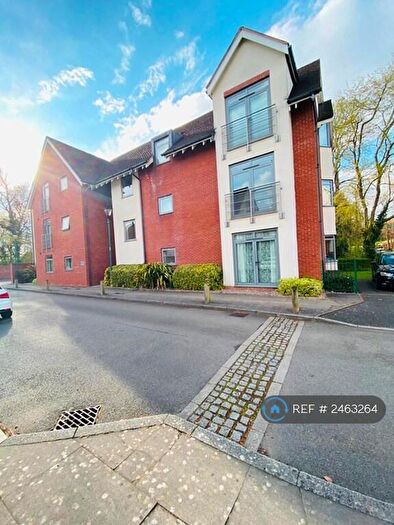 2 Bedroom Flat To Rent In Middle Park Drive, Birmingham, B31