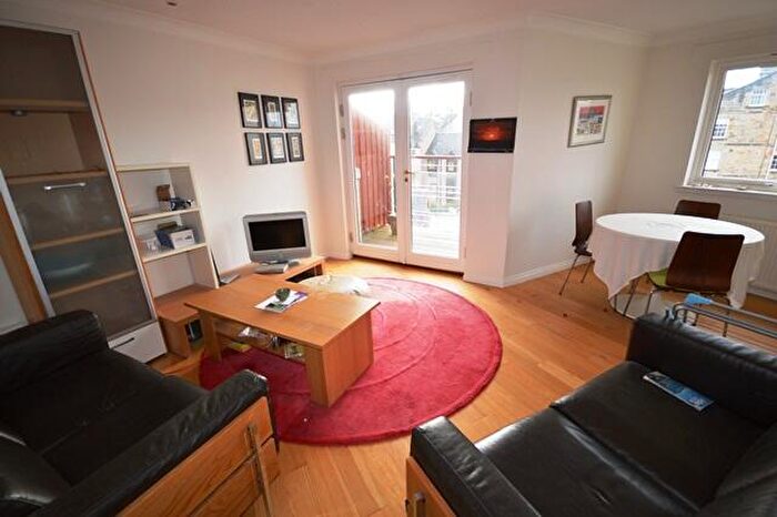 2 Bedroom Flat To Rent In L – Rennies Isle, Edinburgh, EH6