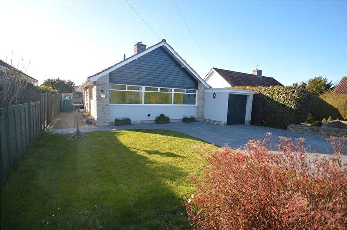 3 Bedroom Bungalow For Sale In Causeway Close, Woolavington, Bridgwater, Somerset, TA7