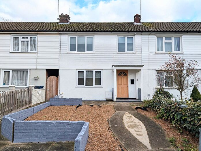 3 Bedroom Terraced House For Sale In Haldane Close, Muswell Hill, N10