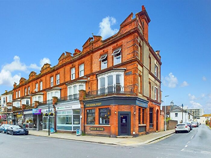 1 Bedroom Flat For Sale In A Rowlands Road, Worthing, BN11