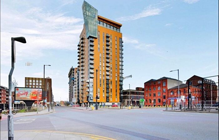 1 Bedroom Flat For Sale In Skyline Central, Goulden Street, Manchester, M4