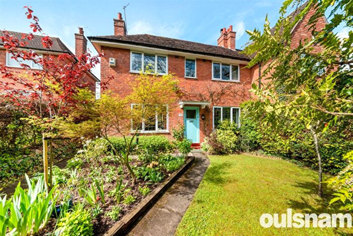 3 Bedroom Semi Detached House For Sale In Hole Lane, Bournville Village Trust, Northfield, Birmingham, B31