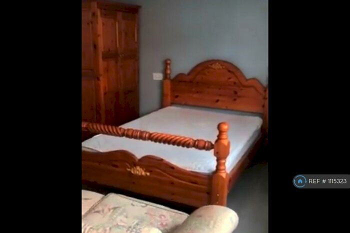 Studio To Rent In Wellesley Road, Slough, SL1