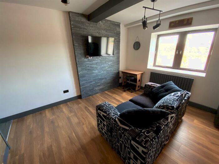 1 Bedroom Private Hall To Rent In St. Georges Quay, Lancaster, LA1