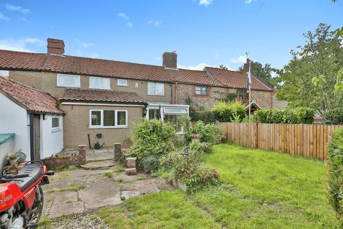 3 Bedroom Terraced House For Sale In Jubilee Cottages, Brisley, Dereham, NR20