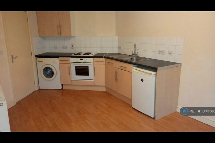 1 Bedroom Flat To Rent In Liverpool Road, Stoke-On-Trent, ST4