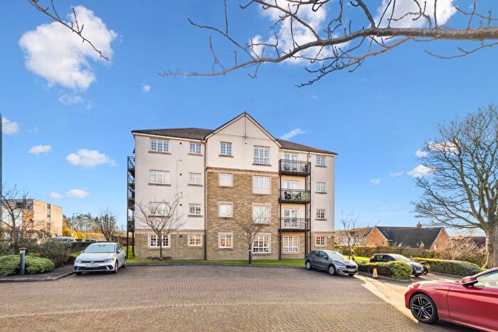 2 Bedroom Flat For Sale In Knightswood Road, Knightswood, G13