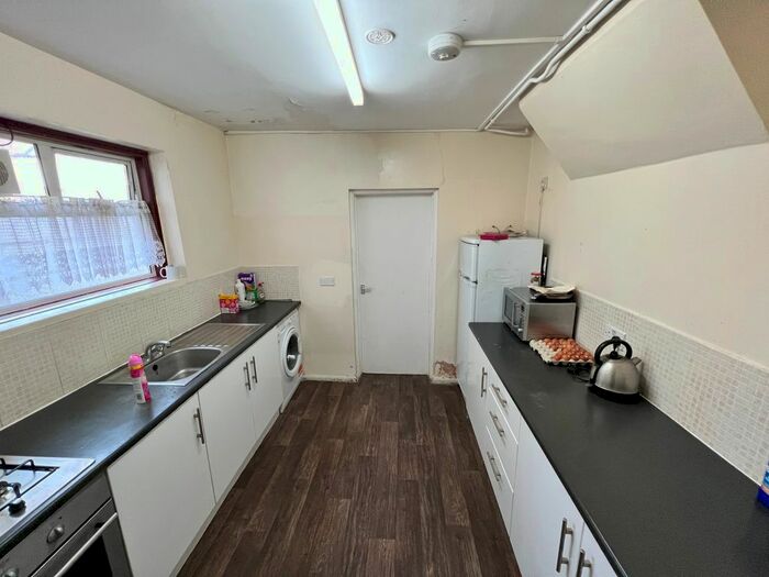 3 Bedroom Terraced House To Rent In Highbury Gardens, Ilford, IG3