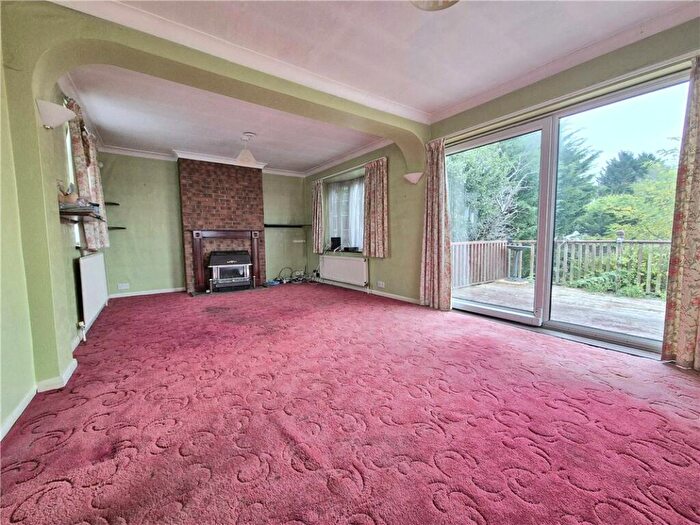 3 Bedroom Bungalow For Sale In Edmunds Avenue, St Pauls Cray, Kent, BR5