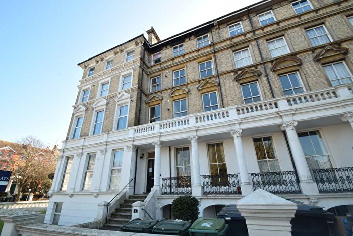 2 Bedroom Flat To Rent In St. Annes Road, Eastbourne, BN21