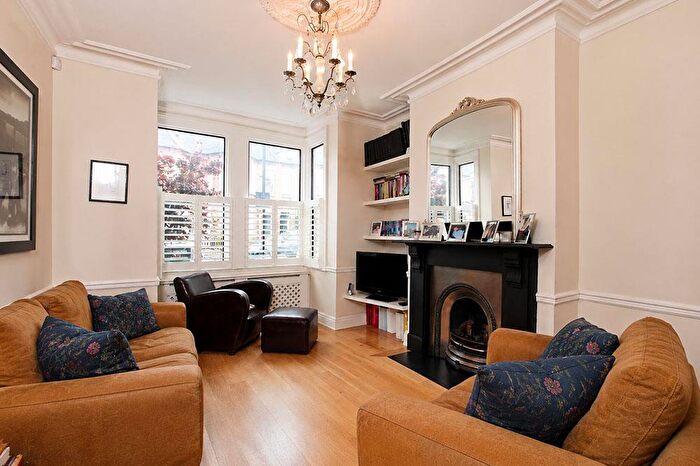 4 Bedroom Apartment To Rent In Old Marylebone Road, Marylebone, London, NW1