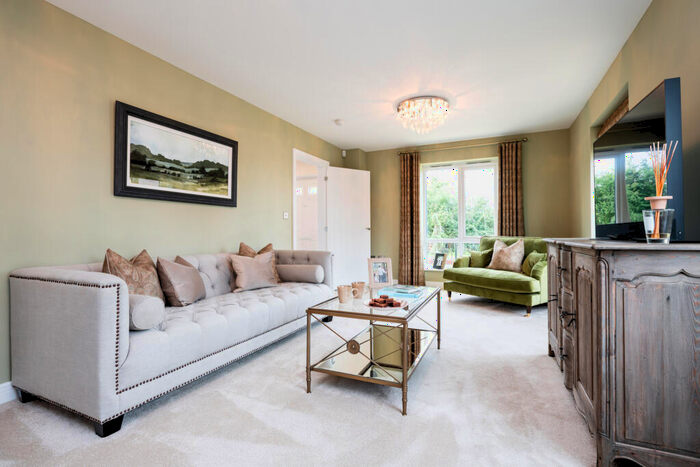 4 Bedroom Detached House For Sale In Swindon, Wiltshire, SN4