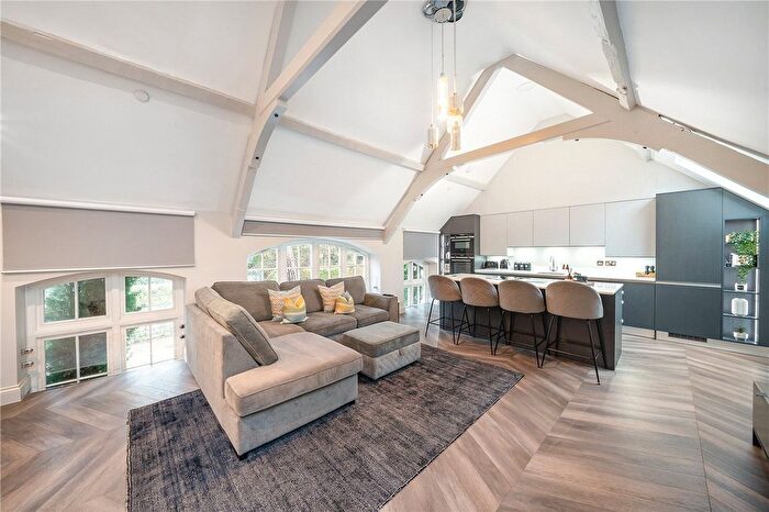 2 Bedroom Flat For Sale In Heathfield Road, Keston, BR2