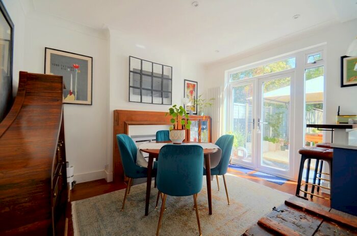 3 Bedroom Terraced House For Sale In Malyons Road, Ladywell, SE13