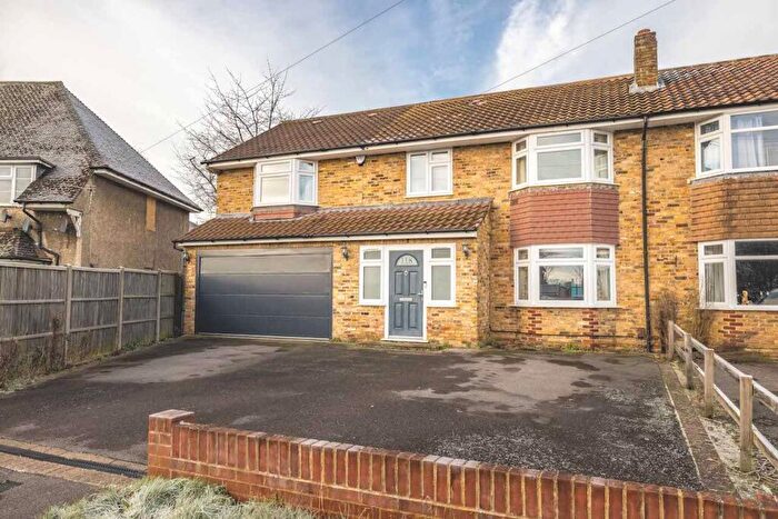 4 Bedroom Semi-Detached House For Sale In Pinewood Green, Iver Heath, SL0