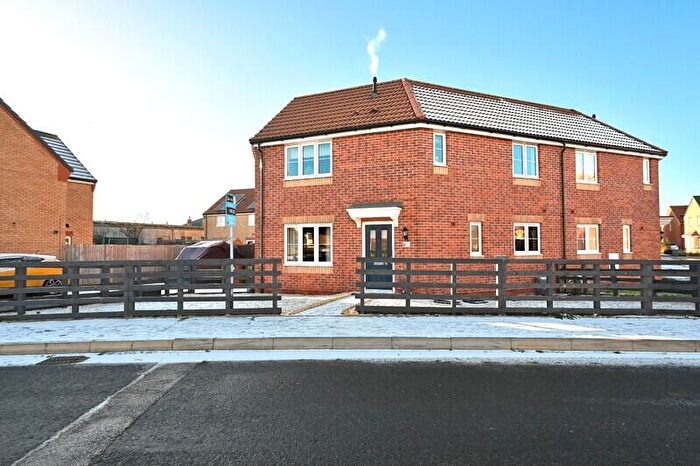 3 Bedroom Semi Detached House For Sale In Sorrel Avenue, Whittlesey, Peterborough, PE7