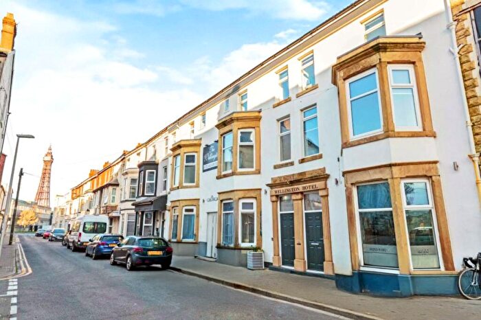 1 Bedroom Apartment For Sale In The Wellington Apartments, FY1