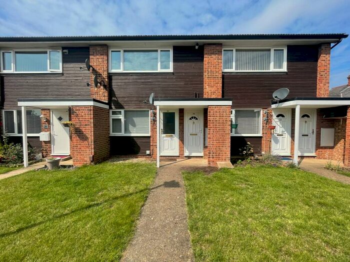 1 Bedroom Flat To Rent In Saffron Court, Biggleswade, SG18
