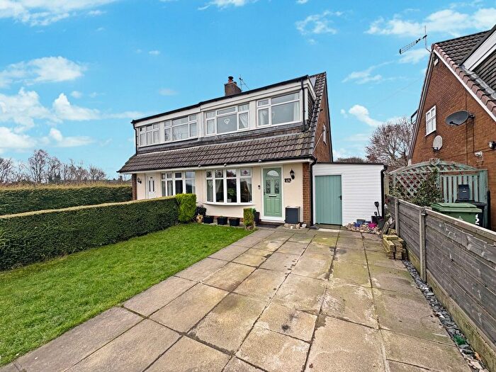 3 Bedroom Semi-Detached House For Sale In Duchy Avenue, Bolton, BL5