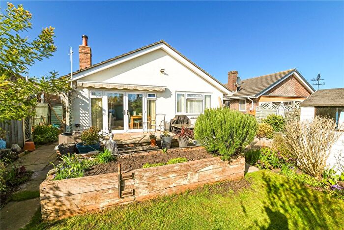 2 Bedroom Bungalow For Sale In Chiltern Drive, Barton On Sea, New Milton, Hampshire, BH25