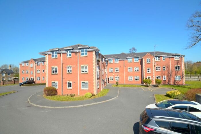 2 Bedroom Flat To Rent In Shire Lodge Close, Corby, Northamptonshire, NN17
