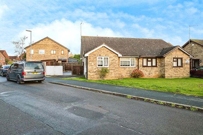 2 Bedroom Semi Detached Bungalow For Sale In Violet Way, Yaxley, Peterborough, PE7