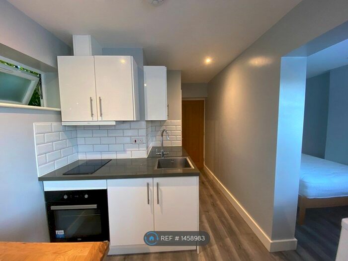 1 Bedroom Flat To Rent In Queen Ediths Way., Cambridge, CB1