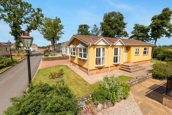 2 Bedroom Property For Sale In Aspen Village, Monks Muir Park, Haddington, EH41