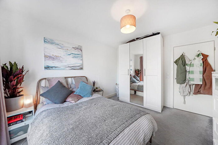 1 Bedroom Flat For Sale In Harrold Court, Guthridge Close, London, E14