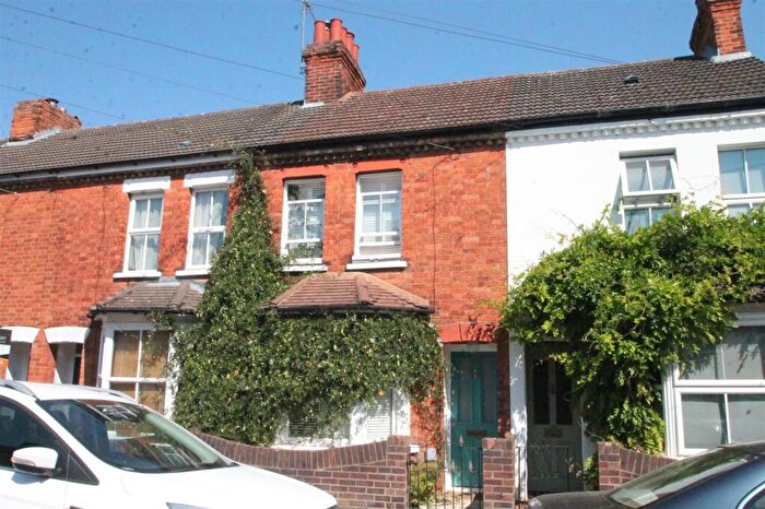 3 Bedroom Terraced House To Rent In York Street, Bedford, MK40